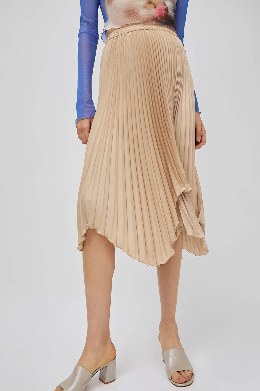 Marios Hop Pleated Skirt in Beige
