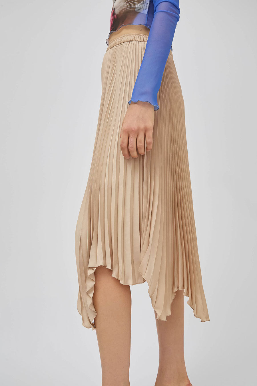 Marios Hop Pleated Skirt in Beige