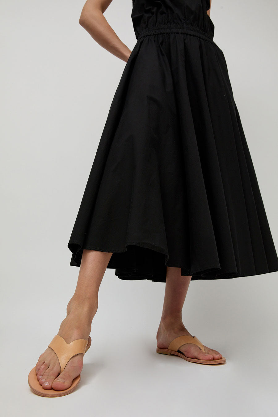 Maria Farro Mila Flip Flops in Natural
